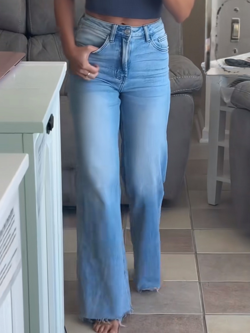 TikTok Viral High-Rise Light Wash Wide-Leg Jeans - Women